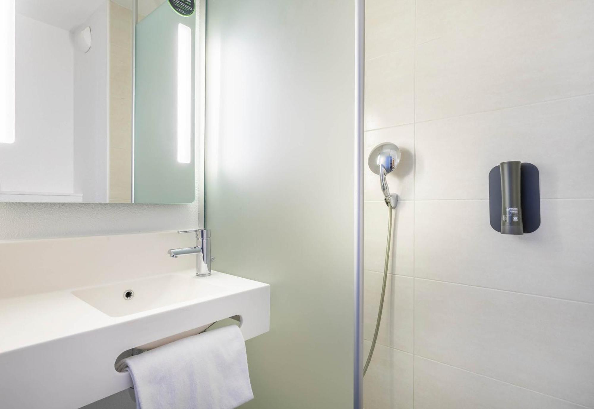 B&B Hotel Marseille Les Ports Dış mekan fotoğraf