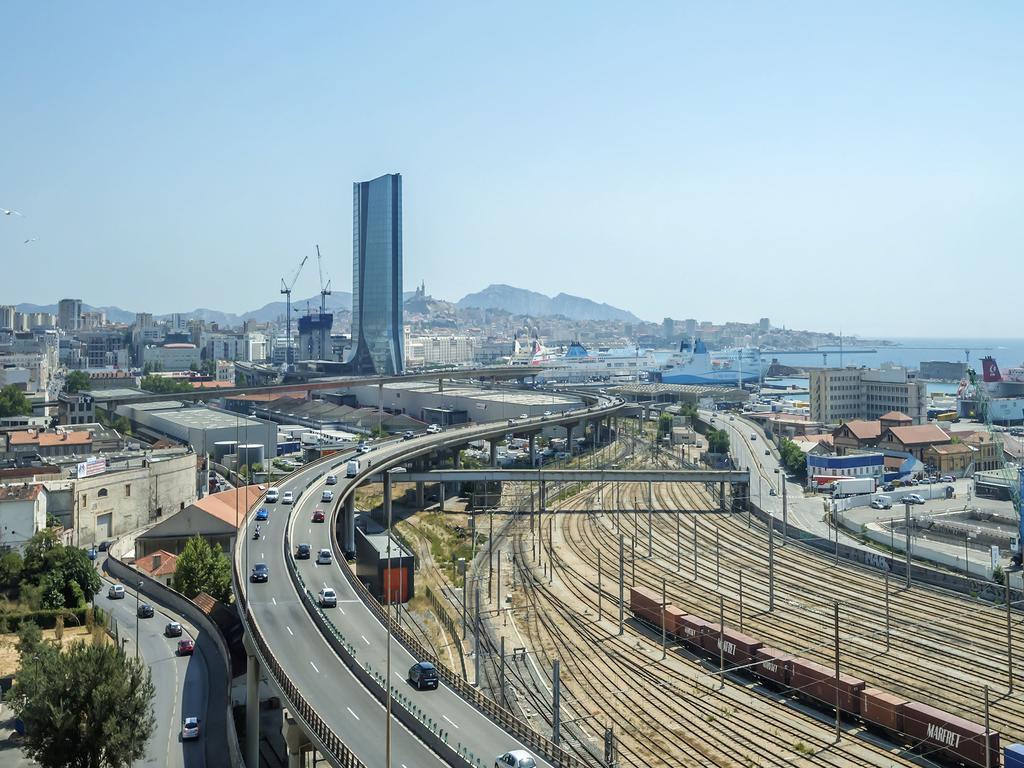 B&B Hotel Marseille Les Ports Dış mekan fotoğraf