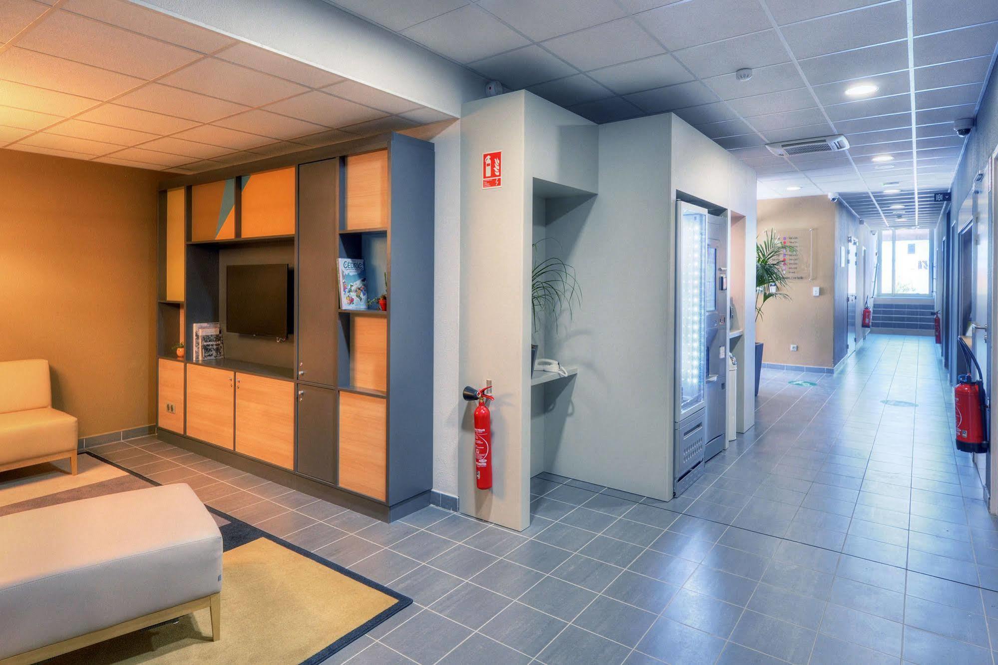 B&B Hotel Marseille Les Ports Dış mekan fotoğraf